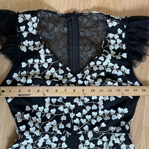 BCBGMAXAZRIA Black Embroidered Hearts Lace Feminine Asymmetrical Hem Dress 2 NWT - Picture 11 of 14